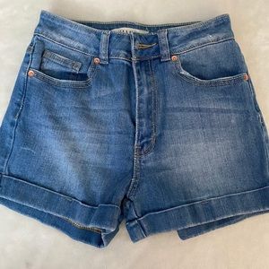 bullhead jean shorts